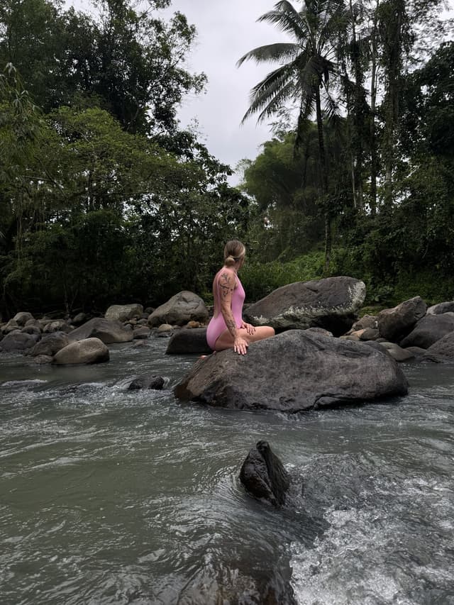 Kate Yaronskaya in Bali river — wisdom of island