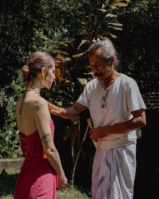 Kate with Balinese healer — wisdom of island